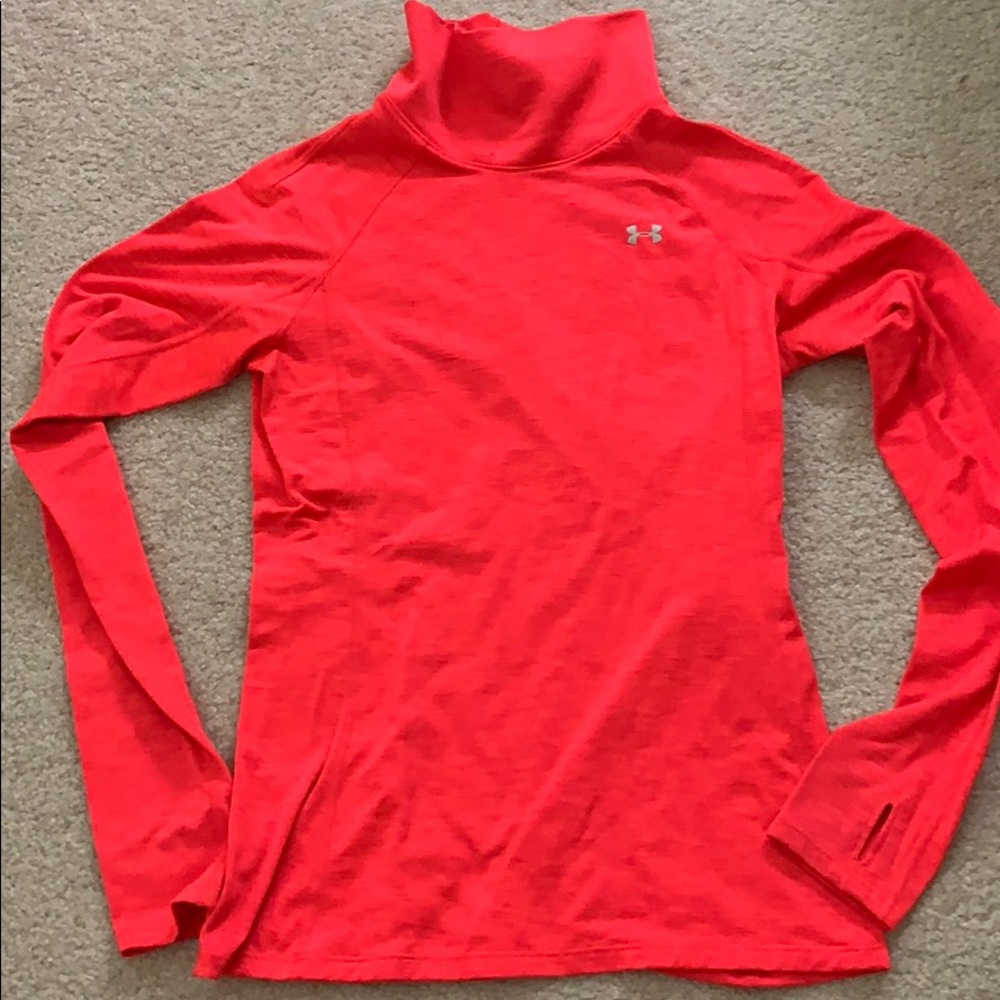 Under Armour women’s small cold gear pink top